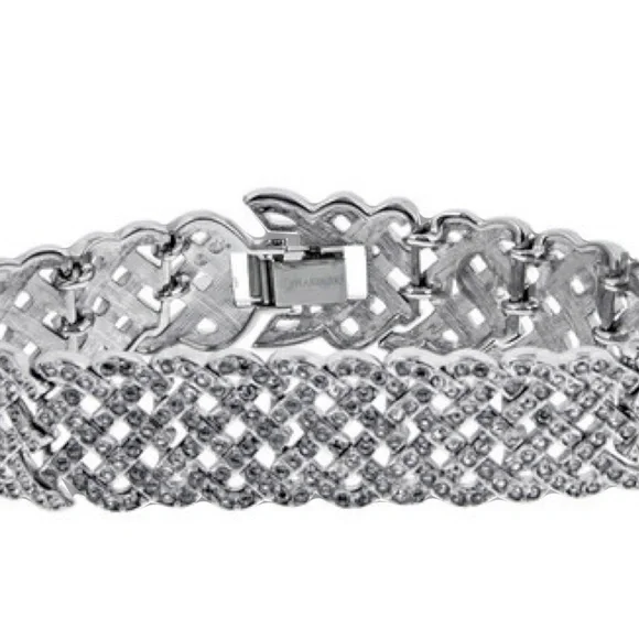Authentic Swarovski Crisscrossed weave Diamond Bracelet. Excellent condition - Picture 14 of 17